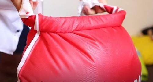 本杰明|男子因上班受够了拥堵的道路，每天游泳2公里去上班