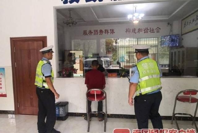  暴走|百色一男子沿高速公路暴走300公里去找工作