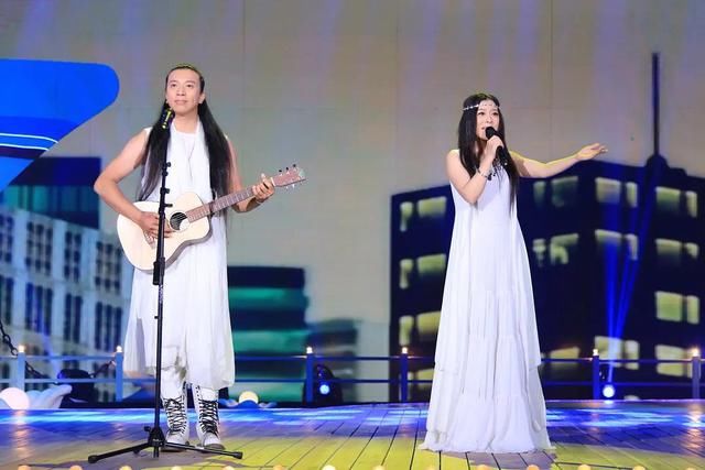  夺冠|怒怼巫启贤、打败云飞夺冠，安与骑兵从《星光大道》走上了独木桥