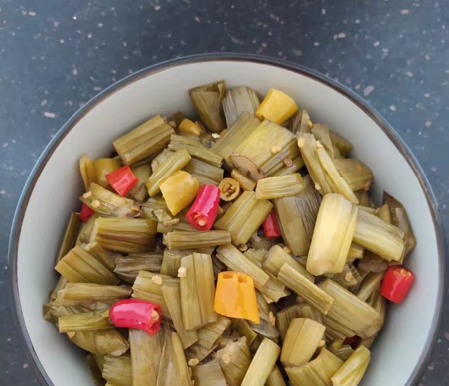  小蛮|入秋“瘦身期”，多吃此菜，开胃下饭，体重不过百，瘦出小蛮腰