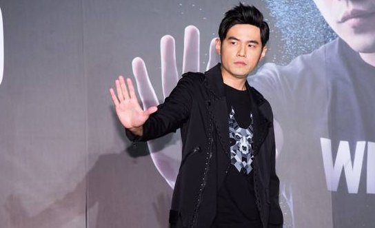  何炅|当年录《快本》挨饿还没人理，后来靠歌曲扬名全国，何炅都请不起