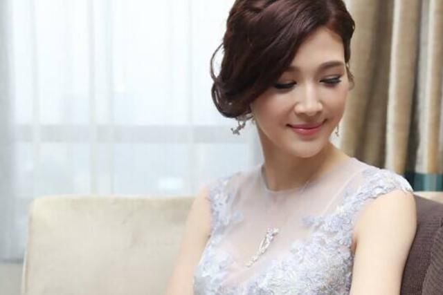  童蕾|她凭《亮剑》一炮而红，却因拒绝潜规则被雪藏，今和老公偿还债务