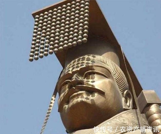 丽丽|世界上最大秦始皇铜像, 煅铜制造, 重6吨, 却在风中华丽丽地倒下