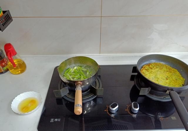  清香|一家子的极简早餐走红，清香软嫩却营养齐全，网友：一片冷淡风