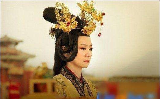 嫁给|大小姐嫁给穷小子,为他生下四个皇帝儿子