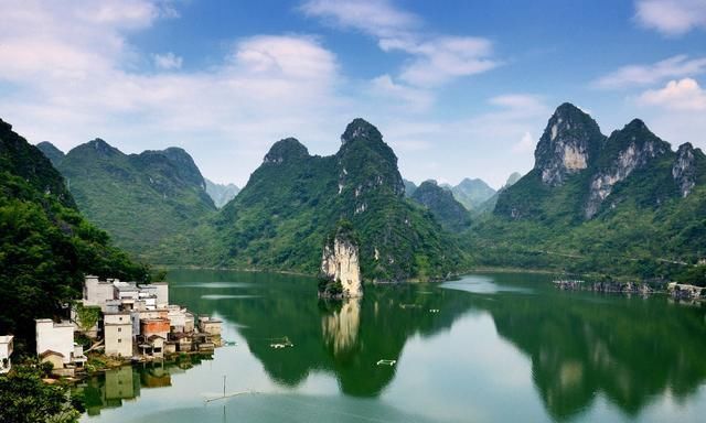 鲜有|中国唯一没有大坝的人工水库,藏着越南下龙湾的美景,却鲜有人知!