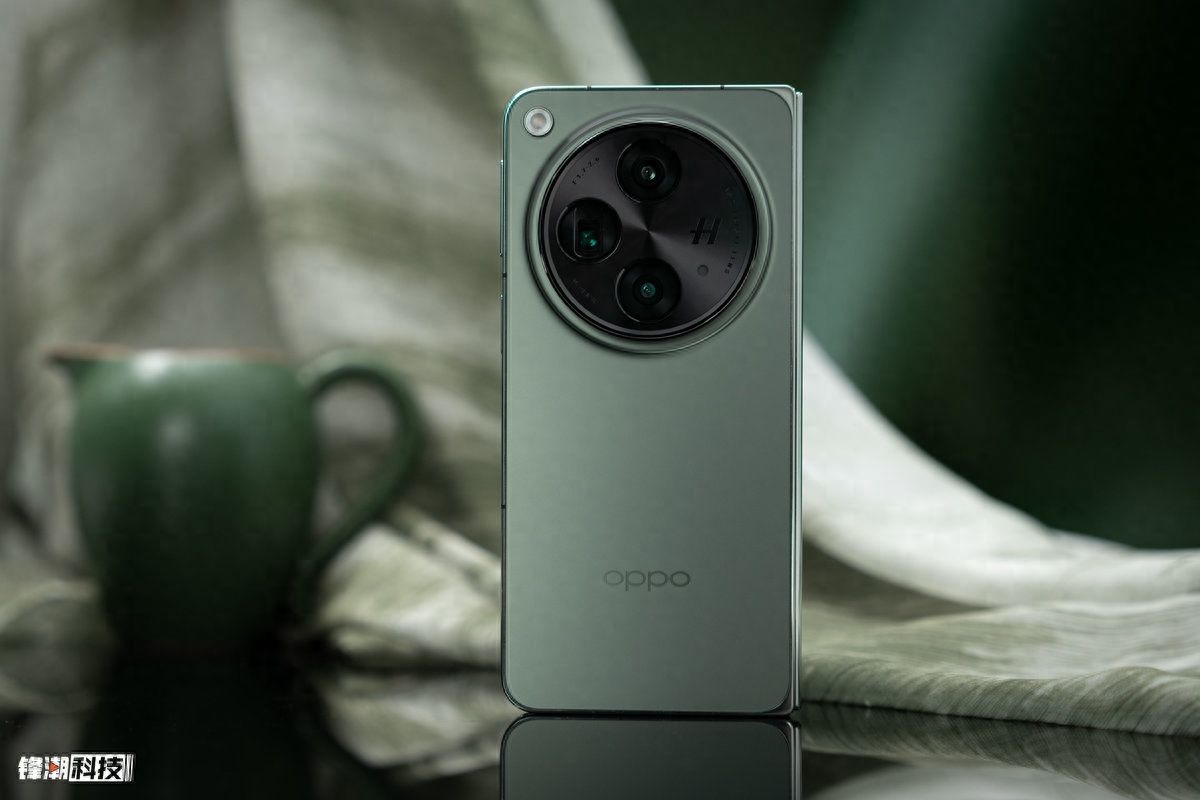 OPPO Find N3上手体验：简练的设计，也能展现精致与轻薄