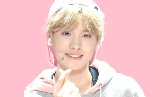  湖南卫视|芒果台新晋亲儿子，半年6档综艺常驻，《密逃》《快本》都有他