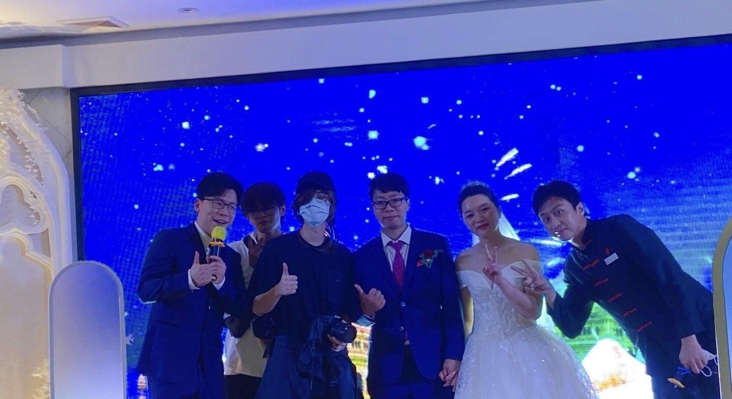  鹿晗|《哈哈哈哈哈》最新路透！鹿晗邓超蹭素人婚礼，素颜状态太能打