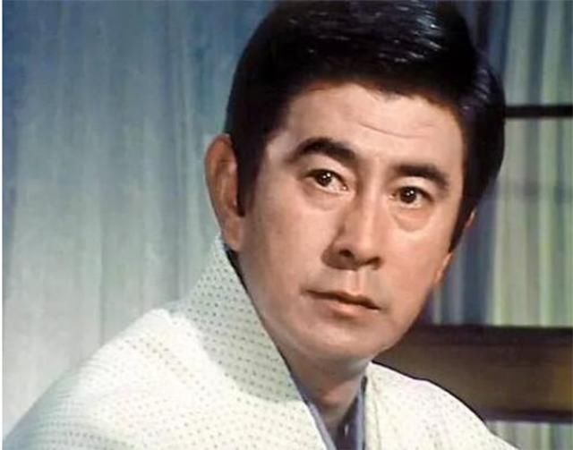 中川信夫|晚年＂大岛茂＂宇津井健向初恋求婚，不成想5小时后沉默离世