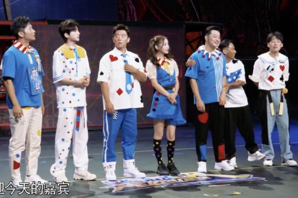  机智|奔跑吧提问，baby吴谨言掉水里救谁？郭麒麟老实人，蔡徐坤机智