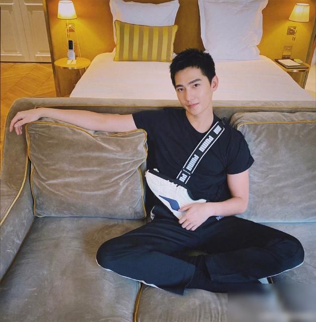  哥哥|杨洋终于克服综艺恐惧！时隔5年，化身成元气满满的哥哥？