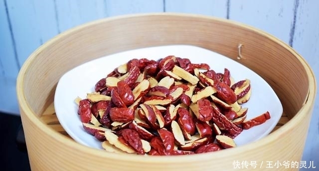 简单|原来在家做红糖枣糕如此简单,不揉面不擀面,家人直夸好吃