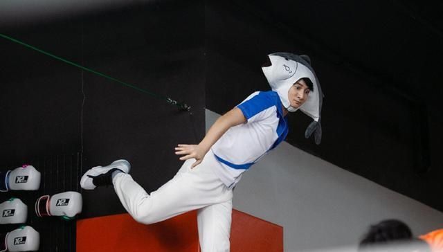  陈学冬|陈学冬被扒、吴奇隆被按倒，《元气满满的哥哥》真是撒了欢的在玩