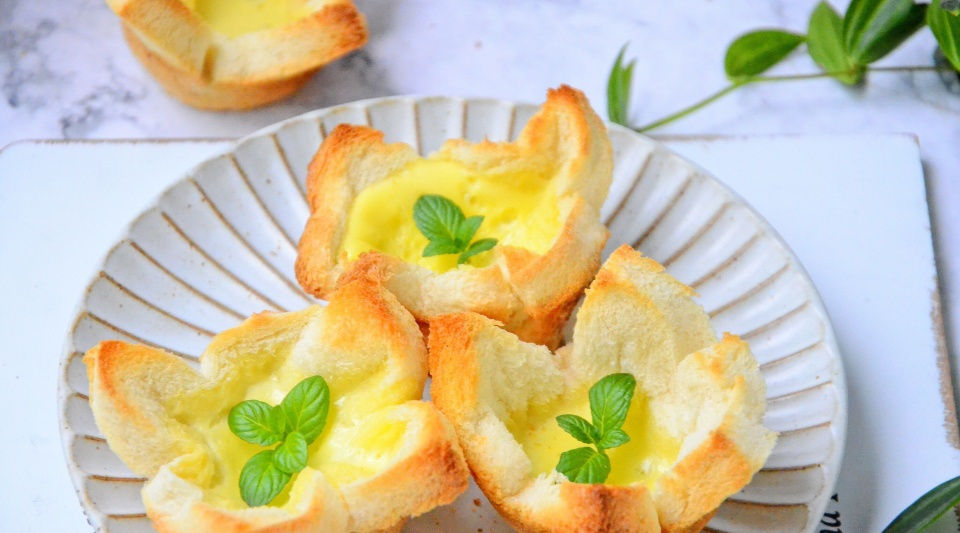  鸡蛋|吐司和鸡蛋是绝配，做成早餐营养高，好吃又解馋