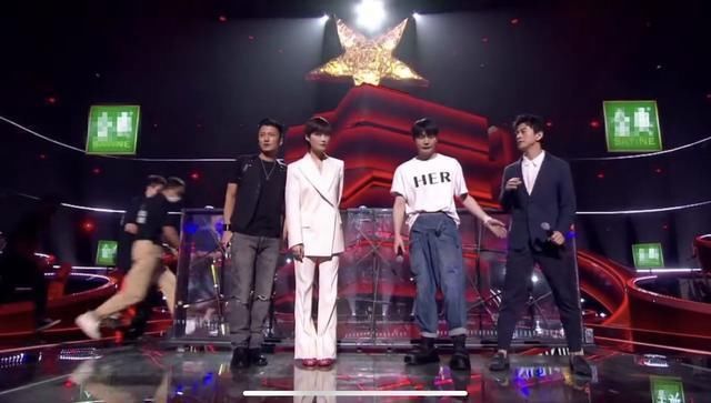  李健|《好声音》状况百出，华少被人顶替，李健拒绝换位置