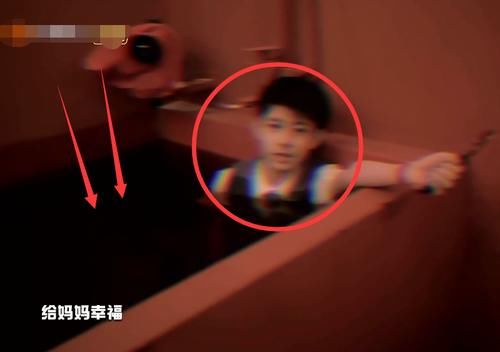  恐怖片|密逃史上最诡异的一幕吓坏邓伦，观众：真拍成恐怖片了