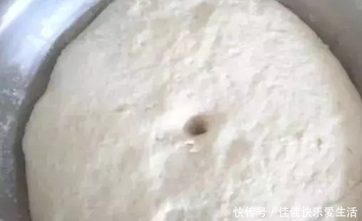 不用|妈妈蒸馒头从不用酵母,加这“饮料”发面快,馒头香软又好吃!