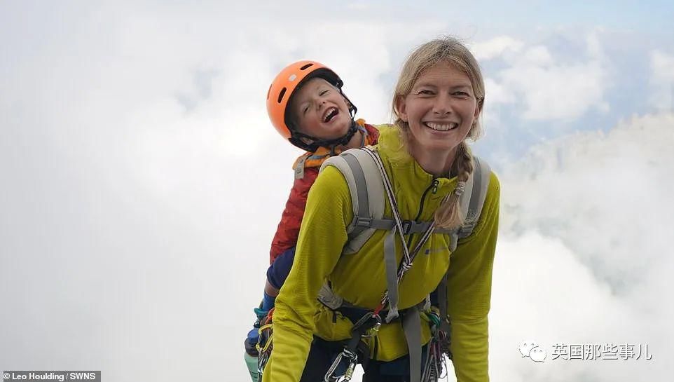  千米|英国一家四口同时登顶海拔3千米高峰，最小的娃才3岁?!!