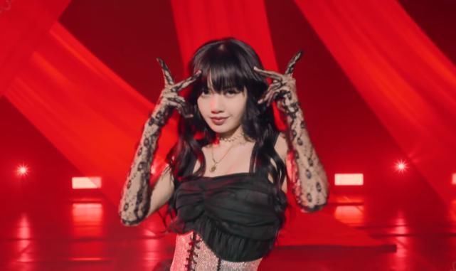 区别|同做ending动作,看看训练生再看看Lisa,才知道学员跟导师的区别