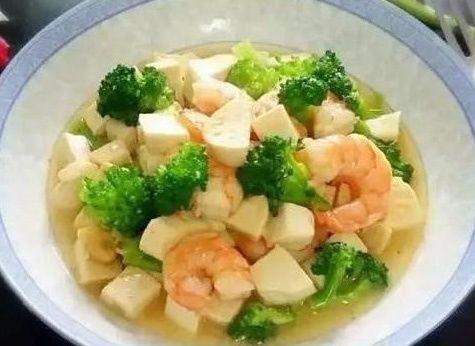 丝瓜|家常菜:手撕鸡、丝瓜虾仁、豆腐虾仁