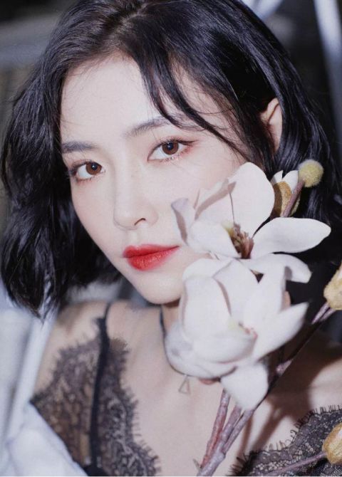  姐姐们|39岁的金莎真的没有吃防腐剂吗 撩人于无形的茶艺妆太嗲啦