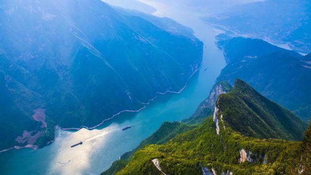  三峡|【航拍三峡之巅】赤甲白盐俱刺天，阊阎缭绕接山巅