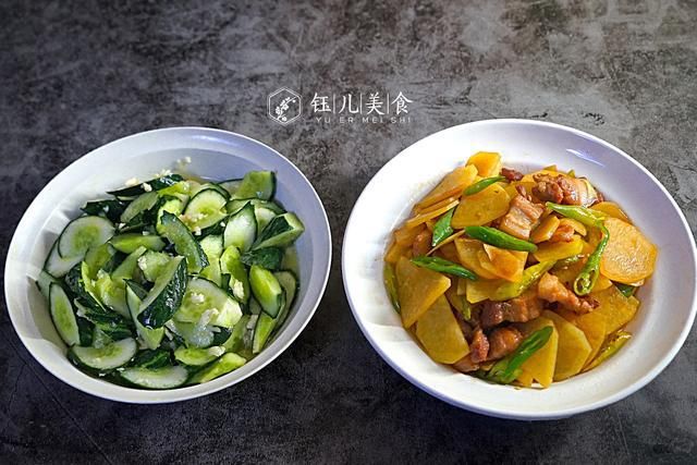  饭菜|妻子做饭，饭菜晒到朋友圈还大火了一把，网友：有烟火气又诱人