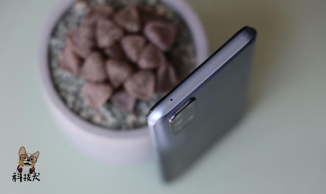  性能|realme 真我V5 手机评测；天玑720性能出色 智慧闪充边玩边充