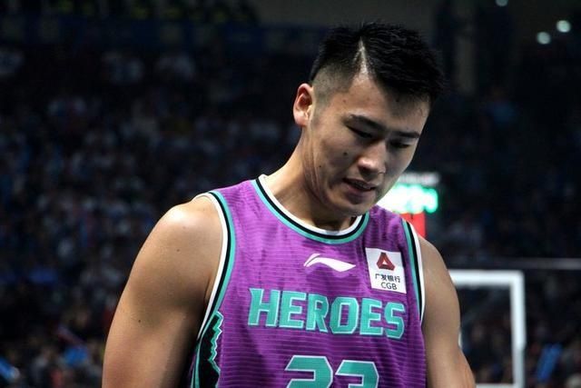 逆转|张庆鹏聊发少年狂，助山东男篮逆转战胜江苏，四名主力找回状态