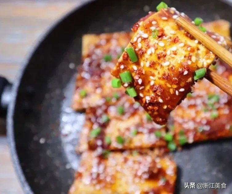 豆腐|铁板豆腐：平底锅就能搞定，好吃又方便