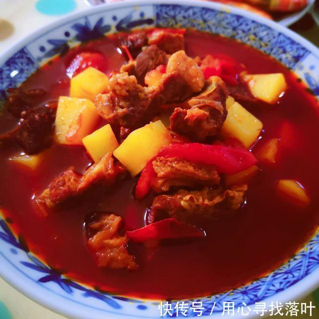 入味|西红柿炖牛腩,软烂入味,十分下饭