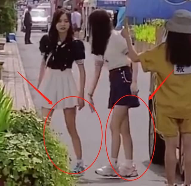  肤色|吴宣仪娜比参加跑男，看清二人的同框照，这肤色对比我没眼花吧？