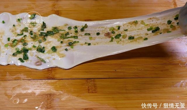 油酥|面粉别做油条了,教你好吃的做法,不用烤不油炸,出锅瞬间被扫光