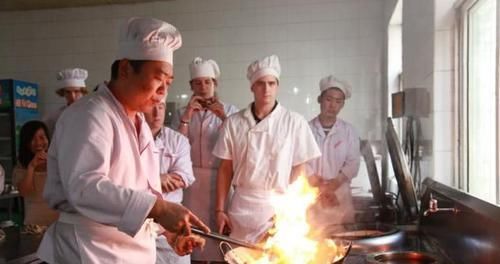 到位|中餐为什么没有日料精致?中国厨师几句话分析到位,不服不行