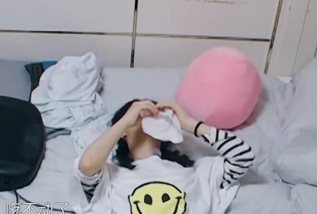 买菜|《中餐厅》开播,赵丽颖因责任心被逼哭,首与冯绍峰镜头前秀恩爱