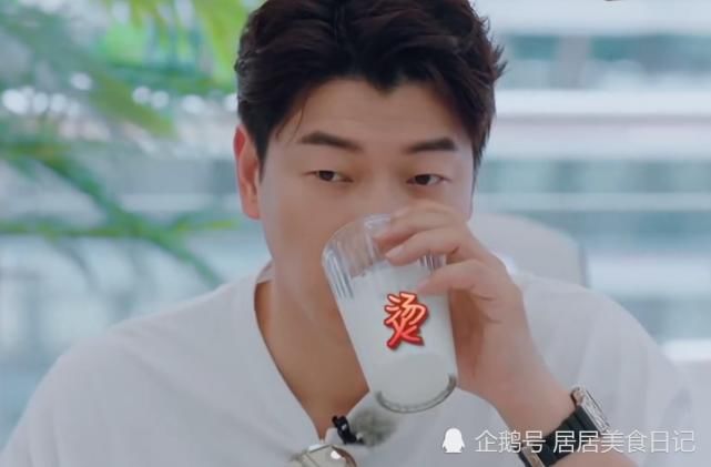  大厨|《中餐厅》张亮嫌牛奶烫，林大厨下意识说出一句话，网友：不装了！