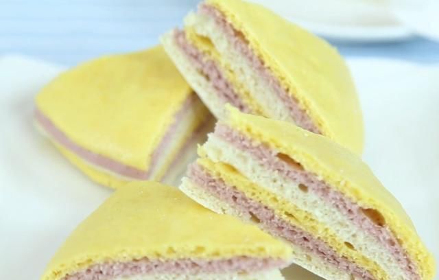 念念不忘|分享一款三色奶香发糕,甜香软嫩又营养,吃一次念念不忘