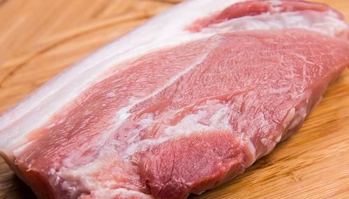  香酥可口|炸丸子时，别再用淀粉了，换成“它”，香酥可口，一点儿也不油腻