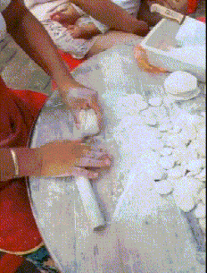 女神|搞笑GIF:美女,怎么可以这样,你可是我心中的女神啊