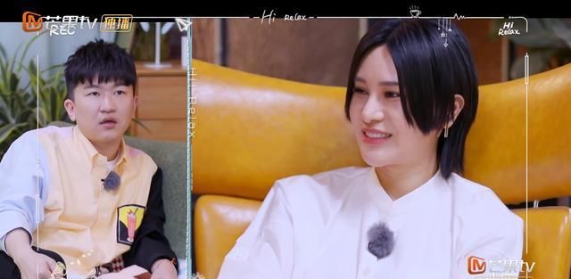  出席|多次出席APEC并担任国际电影节首席翻译官？竟然靠是超女出道