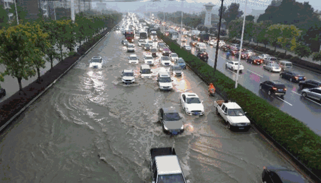秘籍|暴雨预警!七大雨季安全行车秘籍一网打尽