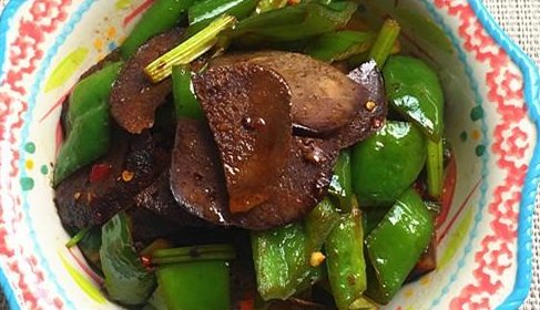  利于|口感丰富有嚼劲，香辣可口开胃下饭，一大盘不够吃