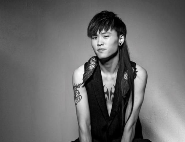  别人|他在《中国好声音》中出名，把别人的歌唱火了，他却没了热度