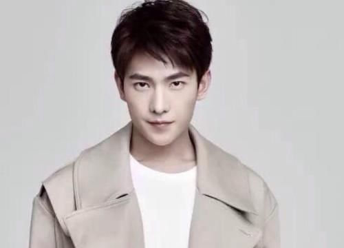  迪丽|《你是我的荣耀》官宣，迪丽热巴杨洋互相问好，内容有深意