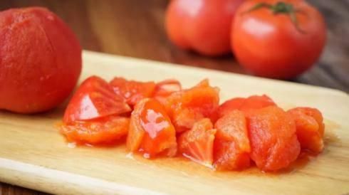  遇上|番茄遇上鱼，鱼片滑嫩、汤汁鲜美又开胃，一口气吃个精光！