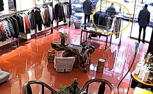  衣服|男子穿起大衣就走，女店主没报警他太从容了，我觉得有点搞笑