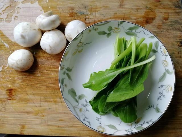 白粥|白粥太无味教你一款有肉有菜的粥,颜色好看又好喝