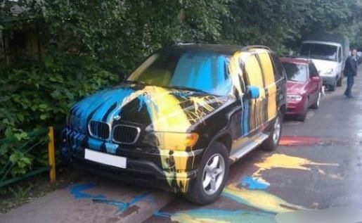 嚣张|女司机乱停车还极嚣张故意关机，回来取车时被气哭，网友：干得漂亮