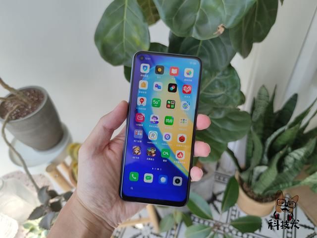  性能|realme 真我V5 手机评测；天玑720性能出色 智慧闪充边玩边充